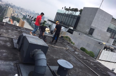 Chống thấm và khôi phục kết cấu sàn, mái sân vườn Garden Court Quận 7