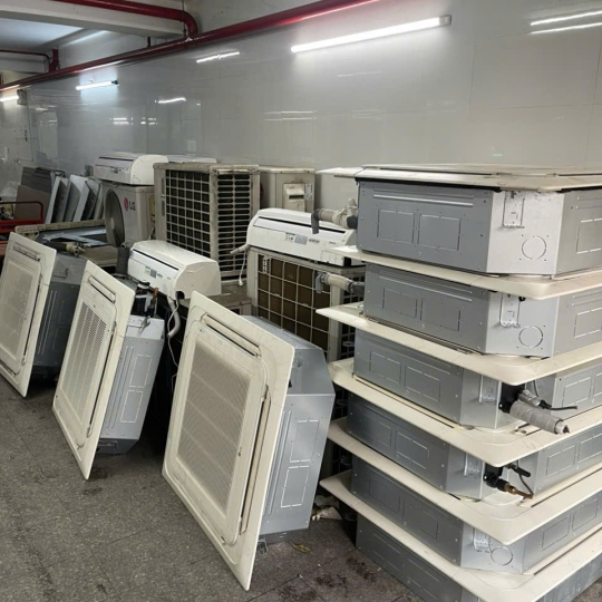 Máy Lạnh Thanh Lý BZ55