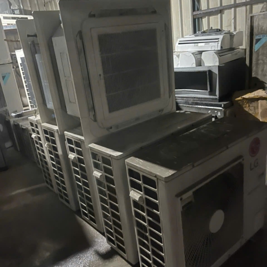 Máy Lạnh Thanh Lý BZ25