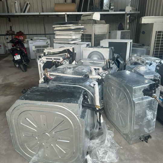 Máy Lạnh Thanh Lý BZ36